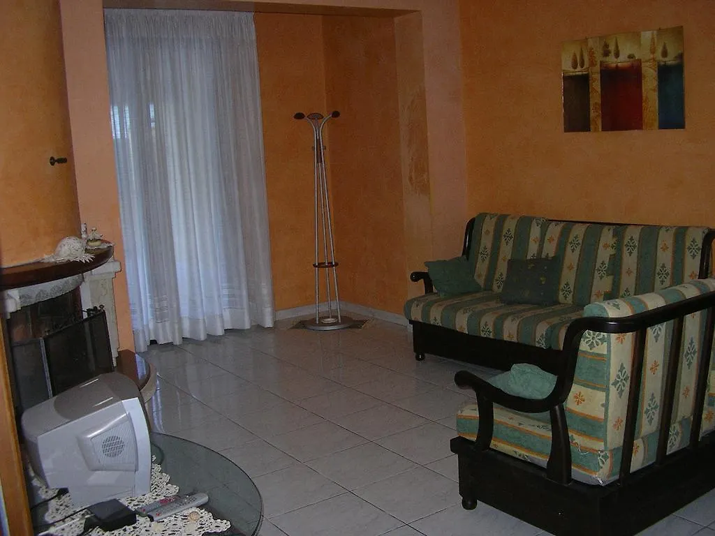 Ferienwohnung Terrazza Sul Mare Gioiosa Marea Apartment